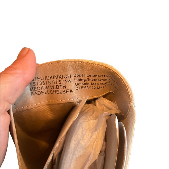 Kenneth Cole RADELL CHELSEA Leather MID-BOOT Size 7.5 nwt - Picture 7 of 9